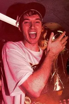 Toni Kukoc interpreta a en The Waiter - A Toni Kukoč Story