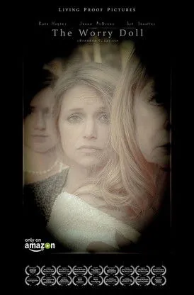 Kate Hughes interpreta a Ashlyn en The Worry Doll