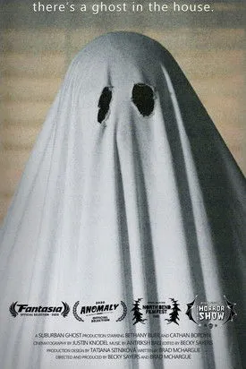 Cathan Bordyn interpreta a  en There's a Ghost in the House