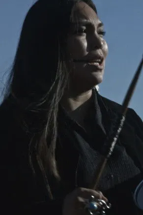 Raven Chacon interpreta a  en Three Songs