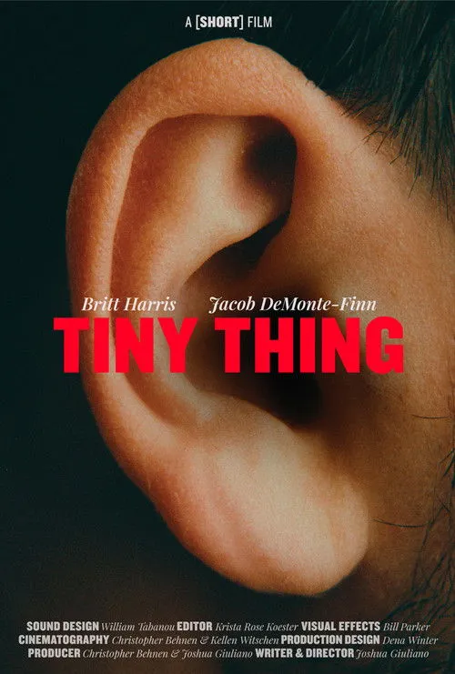 Britt Harris interpreta a Lacy en Tiny Thing