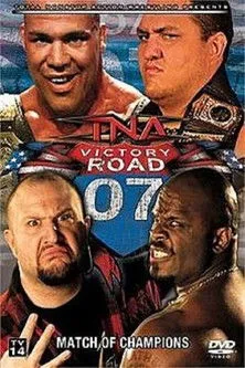 Travis Tomko interpreta a Tomko en TNA Victory Road 2007