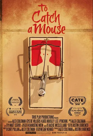 Lee J. Poichuk interpreta a  en To Catch a Mouse