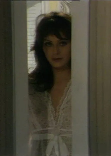 Iain Gregory interpreta a Eric Carver en To Lay a Ghost