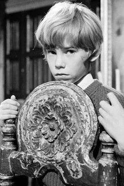 Anthony Kemp interpreta a Torquil en Toggle