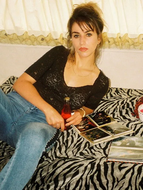 Claudia Salas interpreta a Toni en Toni 2001