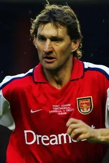 Tony Adams interpreta a  en Tony Adams - Drunk And Dry
