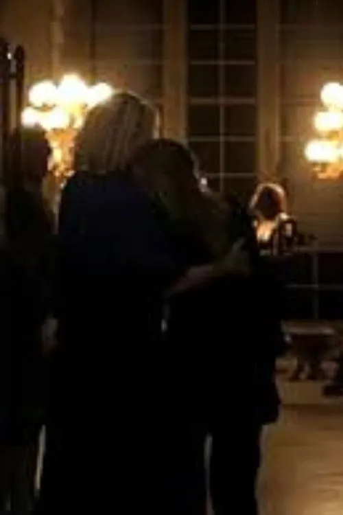 Mab Ashforth interpreta a Goose en Too Romantic