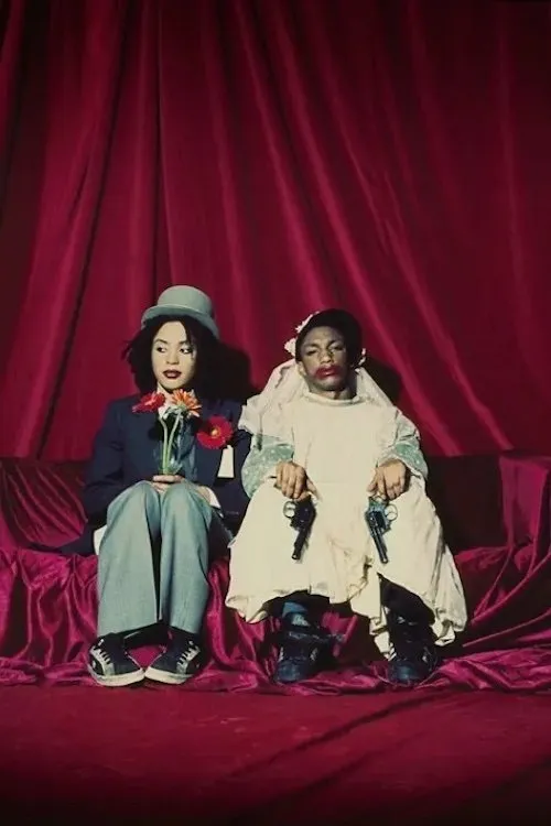 Martina Topley-Bird interpreta a Self en Tricky, Naked and Famous