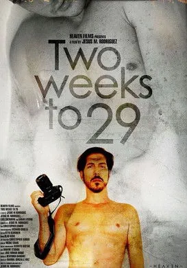 Luis Cherubini interpreta a en Two Weeks to 29