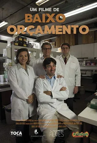Marcello Airoldi interpreta a Dr. Miguel en Um Filme de Baixo Orçamento