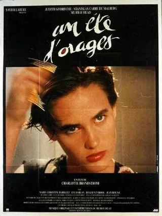 Judith Godrèche interpreta a Laurence en Un été d'orages