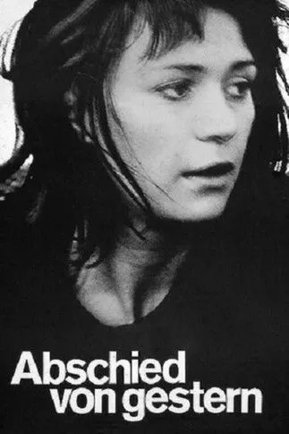 Ado Riegler interpreta a Priester en Una muchacha sin historia