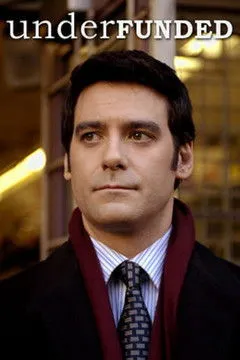 Holt McCallany interpreta a Alex Breech en Underfunded