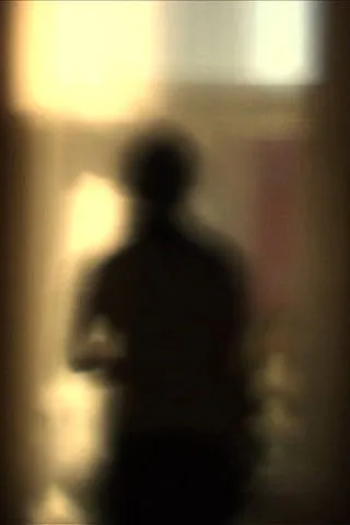 Merete Nordahl interpreta a Narrator en Untitled Stories