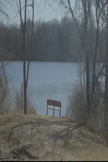 Ali Dougherty interpreta a Eve en Us And Our Friends