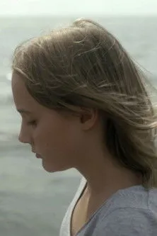 Lo Kauppi interpreta a Mother en Vågor av längtan