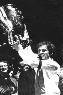 Dragan Džajic interpreta a Himself en Vaske