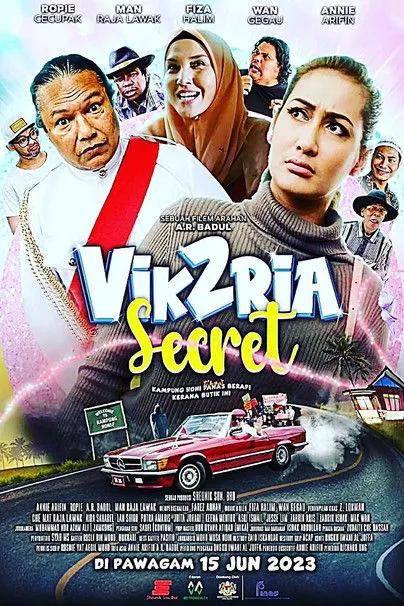 Man Raja Lawak interpreta a  en Vik2Ria Secret