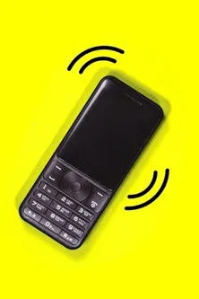 Portada de Voicemails From Strangers: 2021