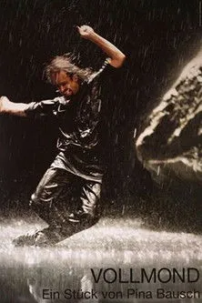 Nazareth Panadero interpreta a Dancer en Vollmond - Ein Stück von Pina Bausch