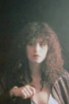 Maria Schneider interpreta a Hypolyte en Voyage au jardin des morts