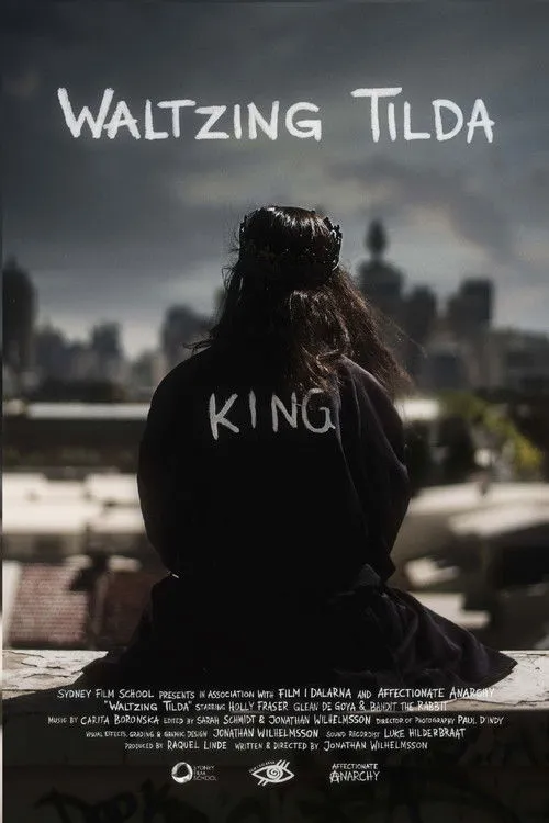 Rosie Keogh interpreta a Upset Woman en Waltzing Tilda