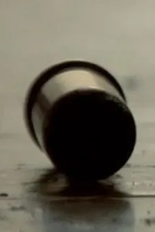 James Pumphrey interpreta a James en Wanna See Something Cool?