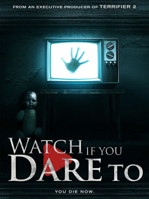 Megan Borkes interpreta a en Watch If You Dare To