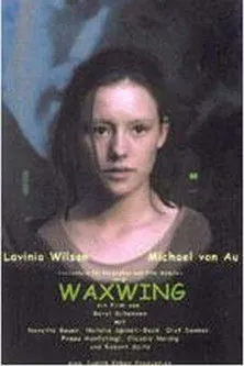 Lavinia Wilson interpreta a  en Waxwing