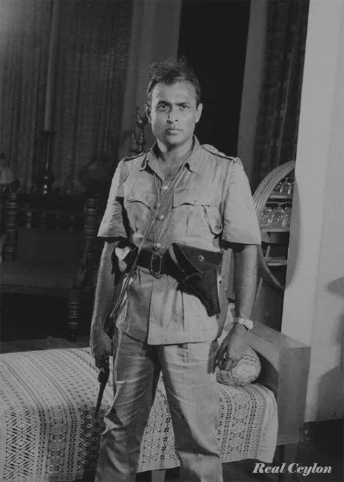 Suvineetha Weerasinghe interpreta a Geetha Randeniya en Welikathara