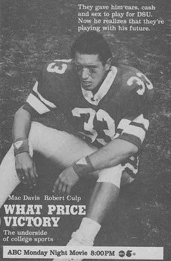 Mac Davis interpreta a Jake Ramson en What Price Victory