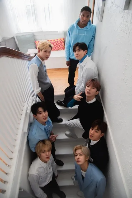 Lee Joo-heon interpreta a self (JOOHONEY) en When You Call My Name