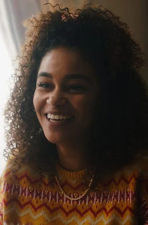 Bella May interpreta a Mother (Young) en Where Are You From?