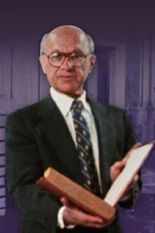 Robert McKenzie interpreta a  en Who Protects the Consumer?