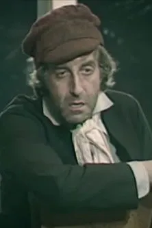 Michael Crockett interpreta a Staff/Patron en Wilton's: The Handsomest Hall in Town