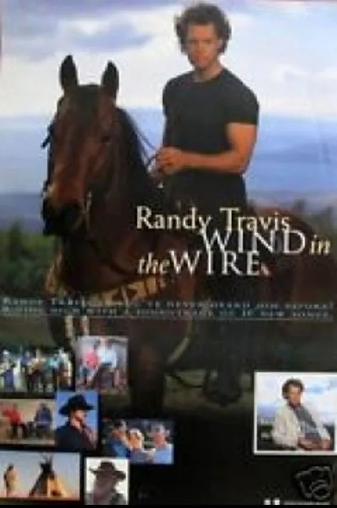 Randy Travis interpreta a Randy Travis en Wind in the Wire