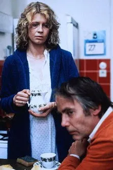 Verena Peter interpreta a Gudrun en Wir haben uns doch mal geliebt