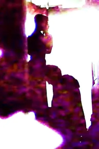 Ivy Wolk interpreta a en Woolen Jockstrap