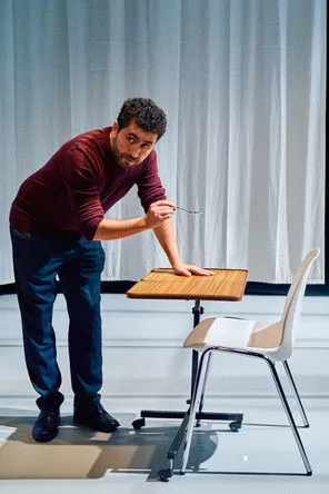 Yahya Gaier interpreta a en Yemma