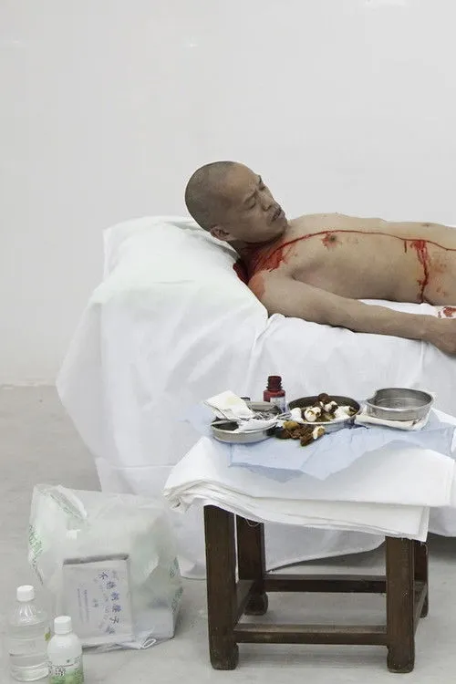 Yunchang He interpreta a Himself en One Meter Democracy