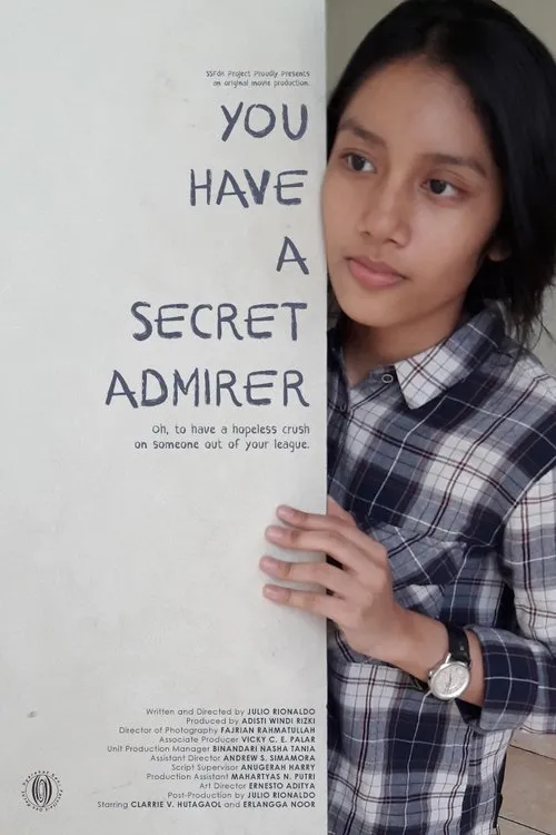 Vicky Caesar Elang Palar interpreta a The Waiter en You Have A Secret Admirer
