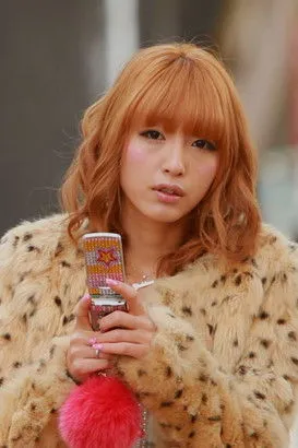 Kinoshita Yukina interpreta a  en Yukkina