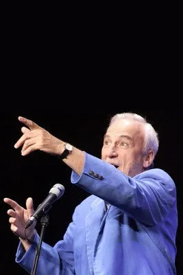 Yvon Deschamps interpreta a en Yvon Deschamps au Corona