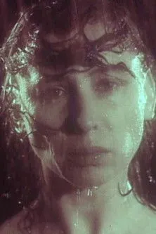 Egle Mikulionyte interpreta a  en Žiedlapiai