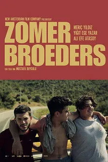 Yigit Ege Yazar interpreta a Dursun en Zomerbroeders