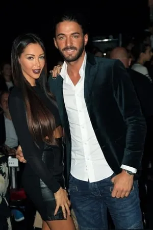 Carátula de Allô Nabilla